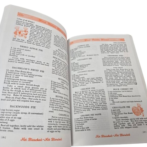 Vintage Five Roses Cookbook Bread and Pastry Classic Canadian Cookbook Softcover - Picture 9 of 16
